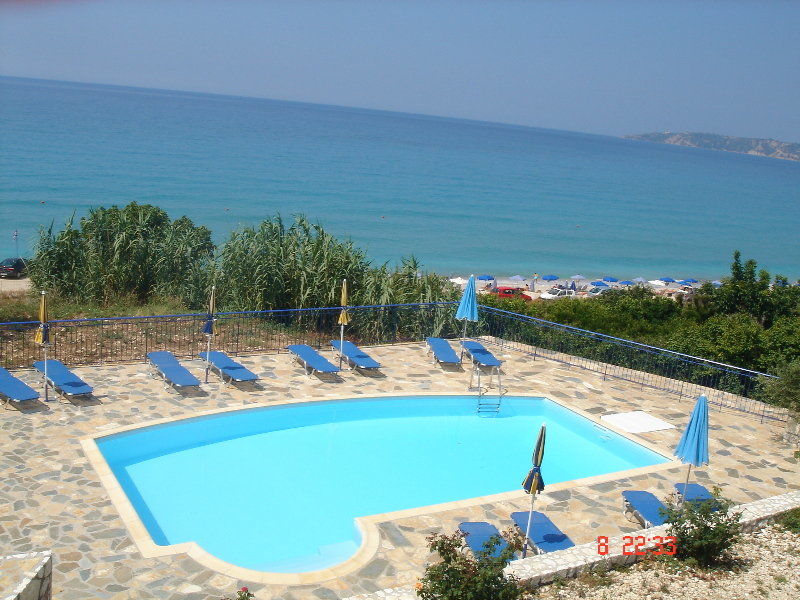 Milos Studios Лурдата Экстерьер фото